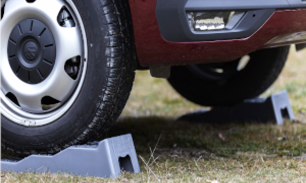 Levelling Ramps & Wheel Chocks