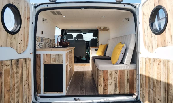 Zubehör - Caravaning & Camping - Autohaus Hezler - Ihr unabhängiger  KFZ-Spezialist für VW, Audi, Seat, Skoda & Cupra - Caravaning-Partner für  Vans, Reise- und Wohnmobile von Malibu, Crosscamp, Carthago, Dethleffs,  Sunlight