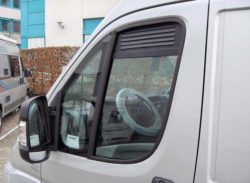 WALSER DirtGuard rubberen voetmatten compatibel met Citroen Jumper II/Fiat Ducato/Peugeot Boxer 2006-Vandaag, Opel Movano C 2021-Vandaag, Toyota Proace Max 2024-Vandaag