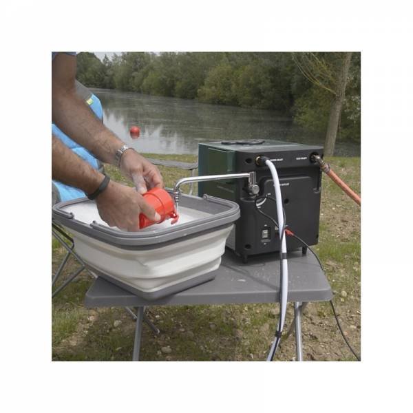 Kampa Geyser gas water heater - Andorra Campers Online Shop