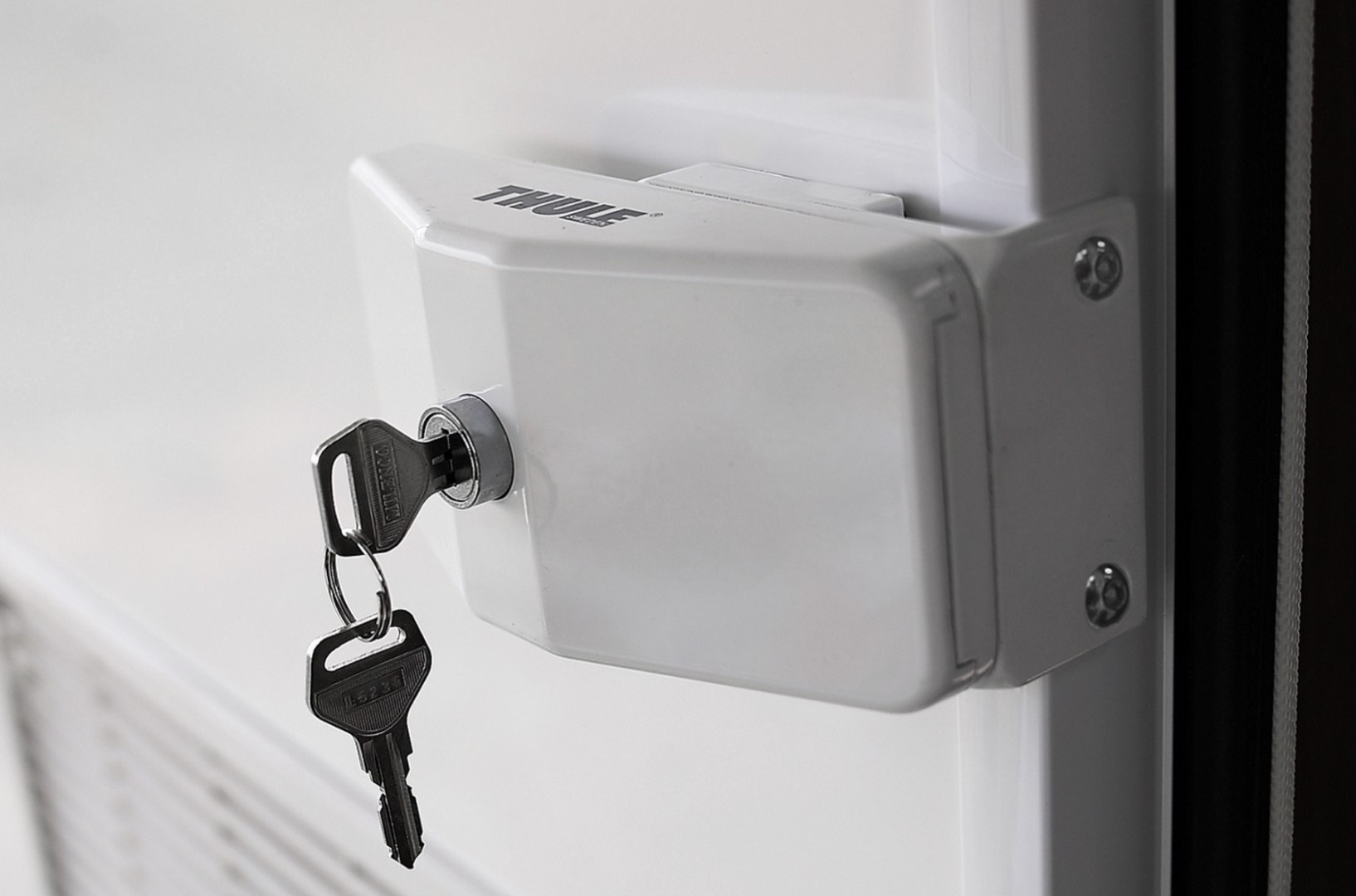 THULE Door Lock Frame INDOOR EQUIPMENT / Security / AntiTheft Devices Andorra Campers
