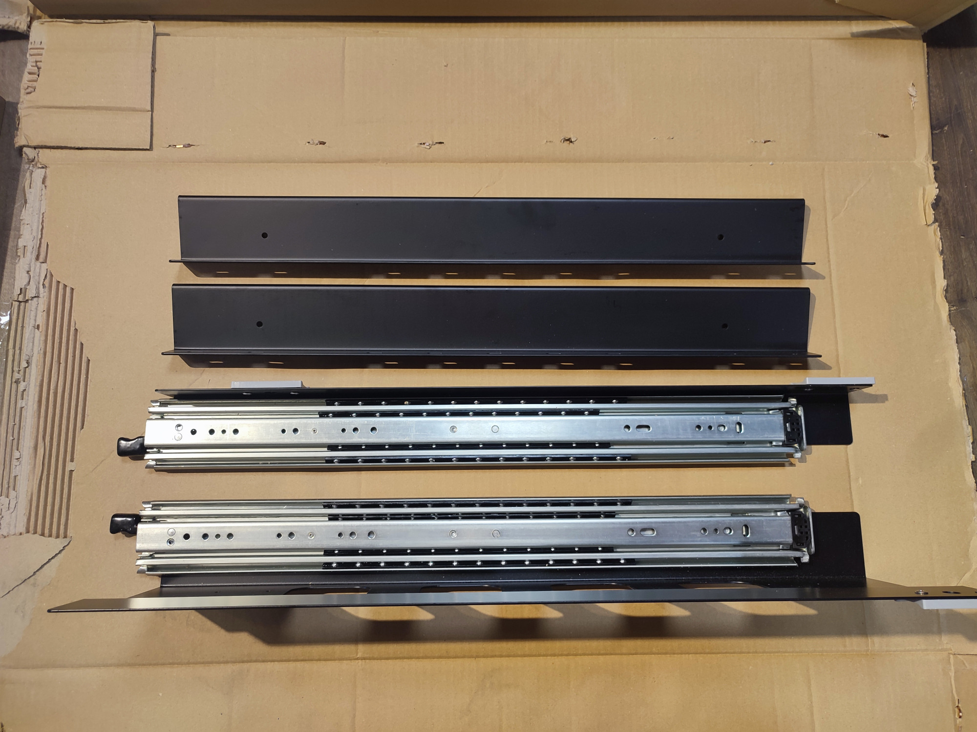 Bandeja extraíble BusBoxx VW T5/T6/T6.1 California (Coast/Ocean) 800mm B-STOCK