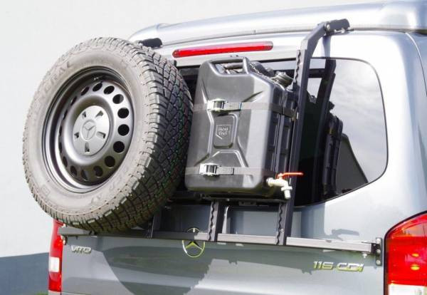 Tailgate luggage rack