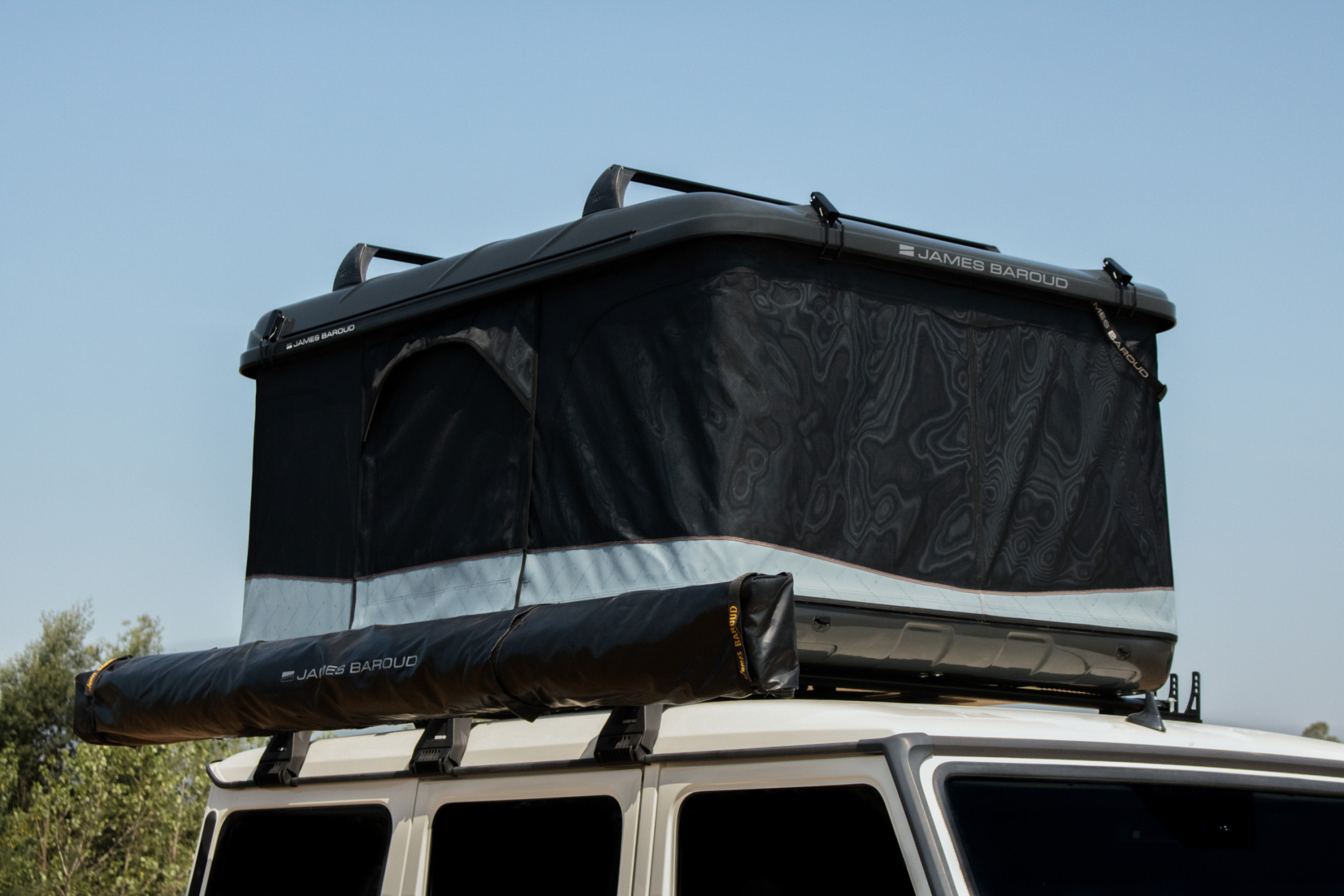 Tenda de sostre JAMES BAROUD Evasion Proline Black