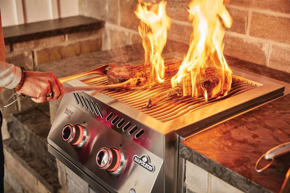 Dual Infrared Burner NAPOLEON from the SERIES 700