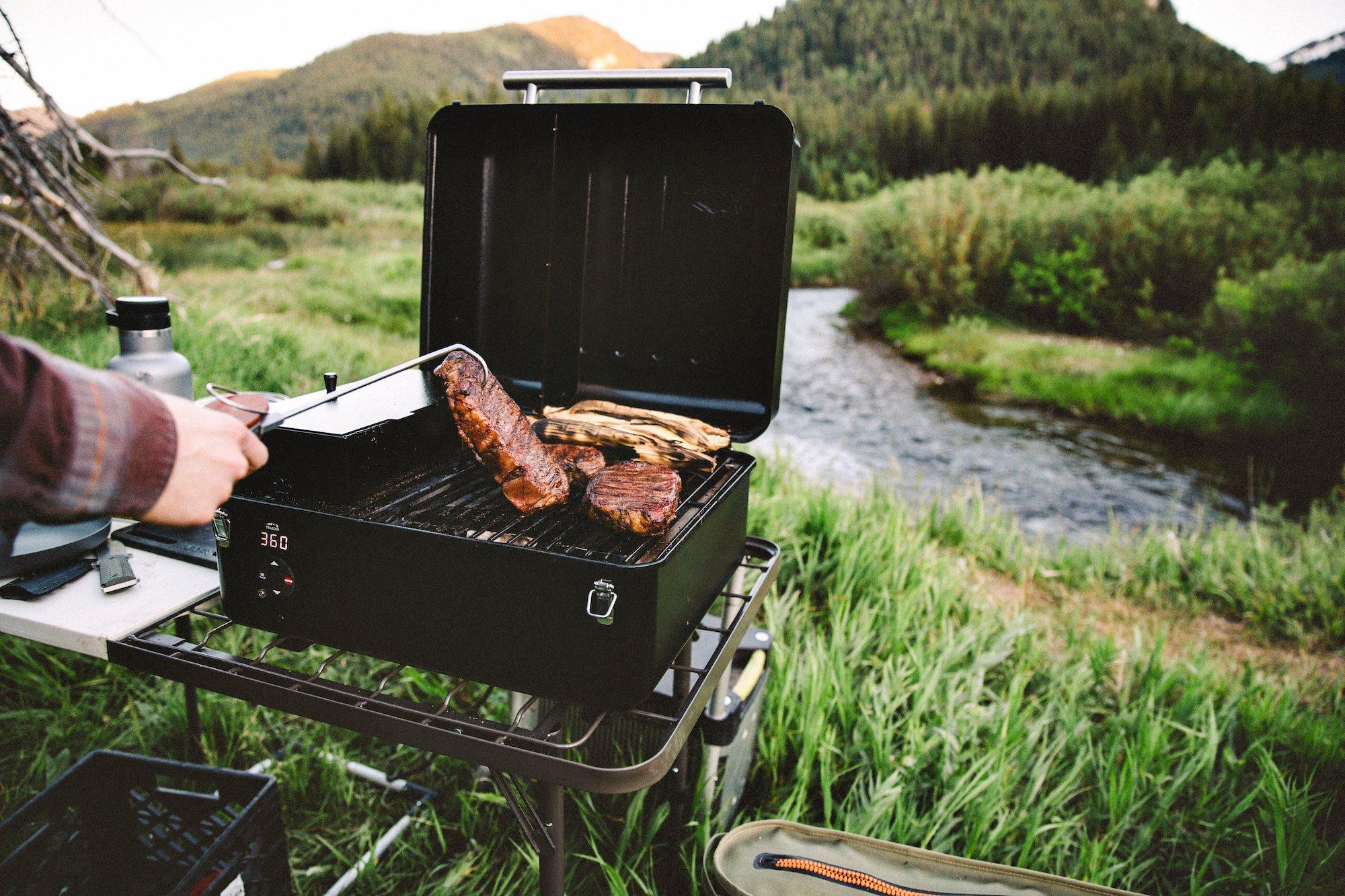 Barbecue à pellets portable TRAEGER RANGER