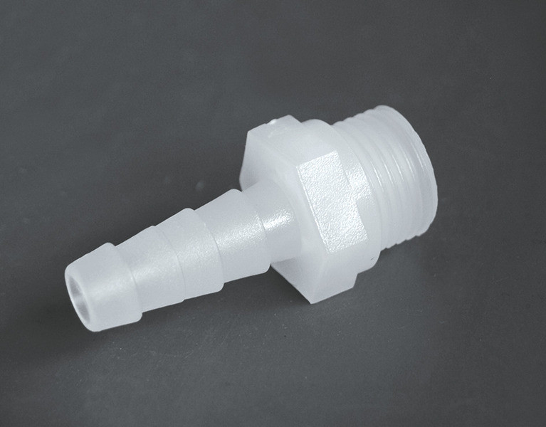 Threaded adapter for 10 mm hose