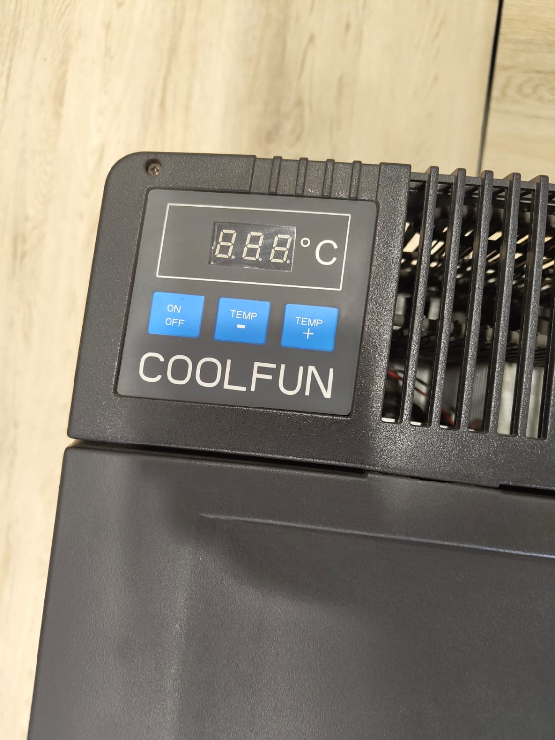DOMETIC CK40 Hybrid Refrigerator B-STOCK
