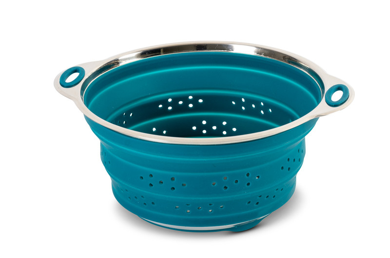 Foldable silicone colander