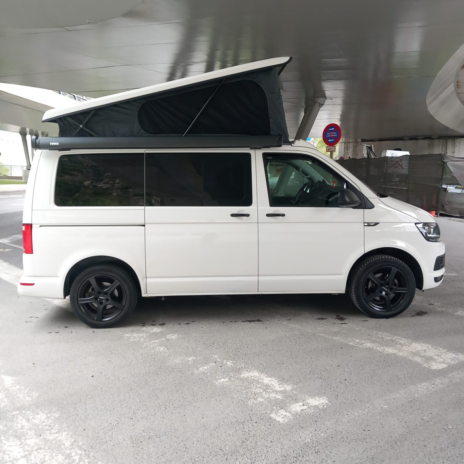 REIMO Easy Fit VW T5/T6 Pop-up roof short wheelbase with CLIMAGIC