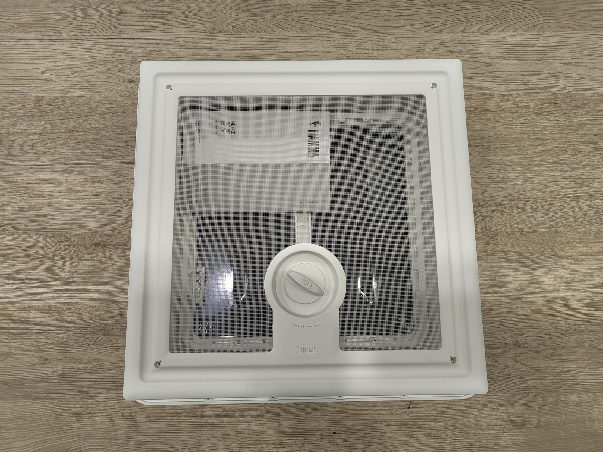 Claraboia 40x40 FIAMMA Vent (cristall) B-STOCK