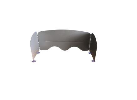 Windscreen with suction cups for gas stoves
