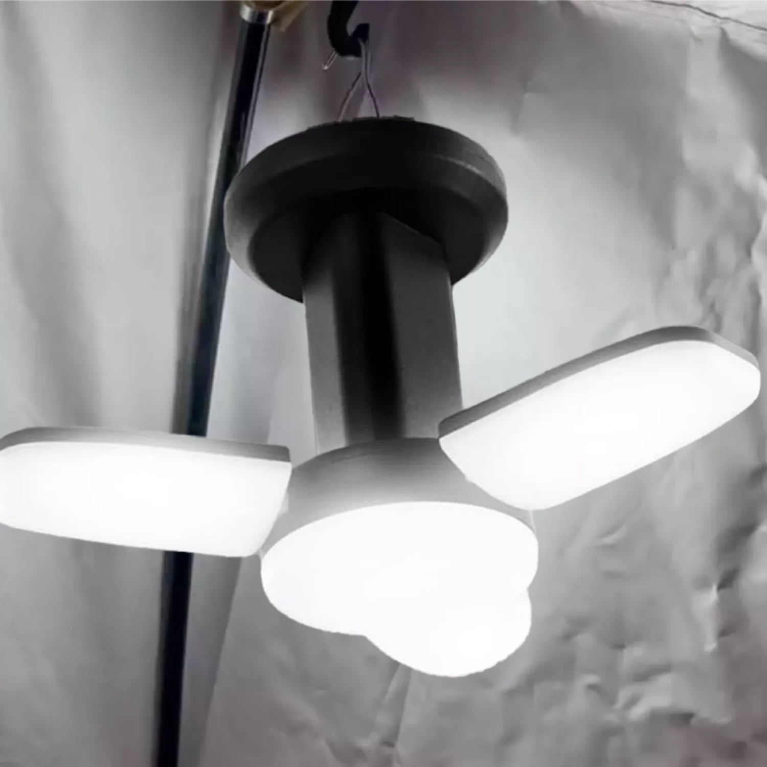 Làmpada NOMAD LIGHT