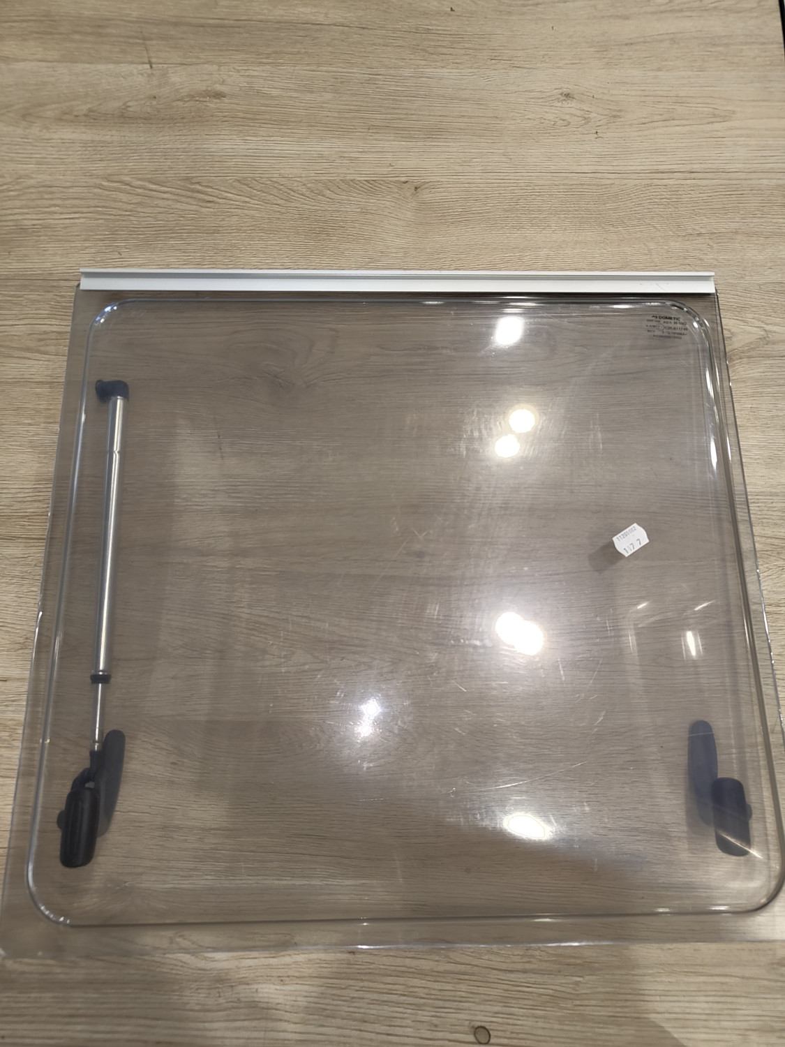 Replacement glass for Dometic S5 550x550 B-STOCK
