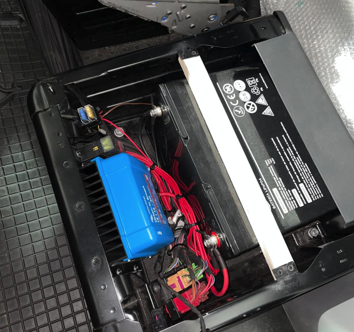 Installation Auxiliary Battery for vans