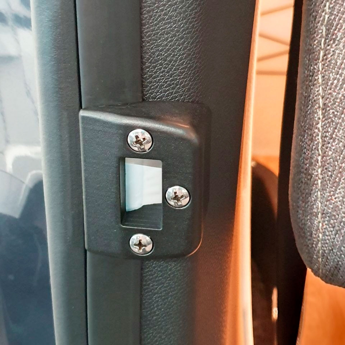 Cierres HEOSAFE para cabina Mercedes Sprinter (2018-...)