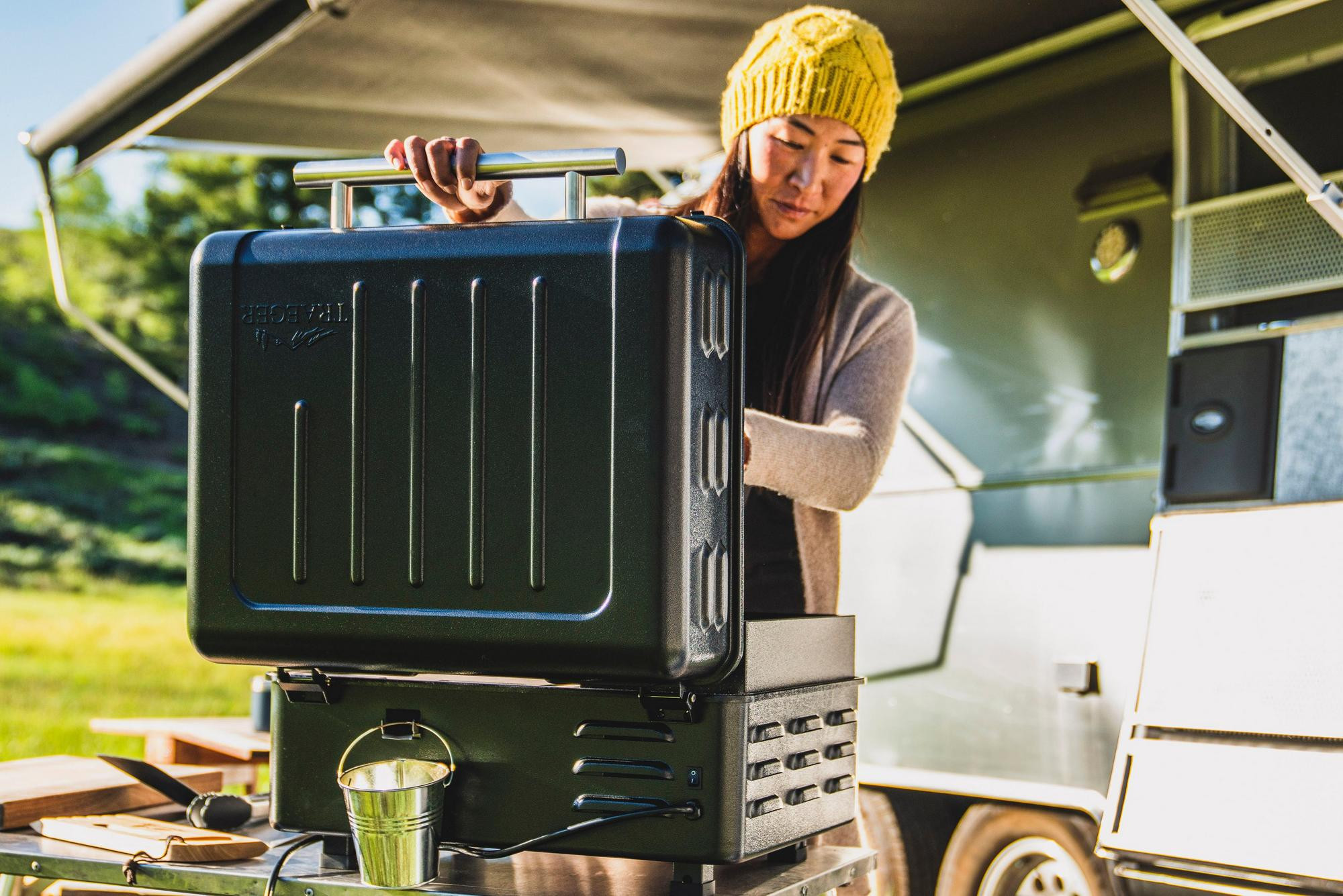 TRAEGER RANGER Portable pellet barbecue