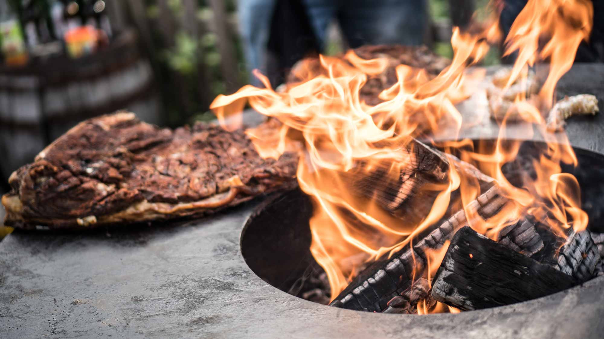 Grill REMUNDI Zelos M Grill, mit Holz oder Kohle für 10 Personen