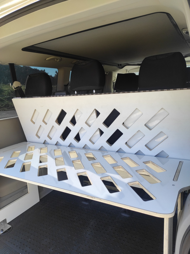 Cama Camper plegable con colchón VW T5 / T6 Transporter - Caravelle