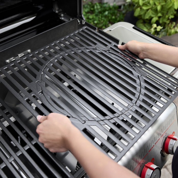 Weber Spirit E-425 barbecue + WEBER Gourmet BBQ System griddle