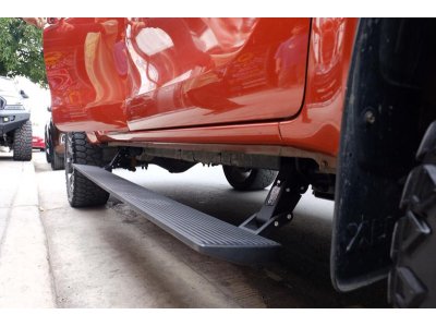 Estreps elèctrics T-MAX E-BOARD per a Toyota Hilux 2016-2026 Doble Cabina