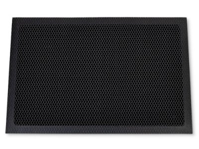 Schwarze Fußmatte mit 3D-Mesh-Design