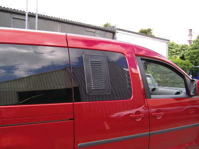 Airvent VW Caddy left sliding side window